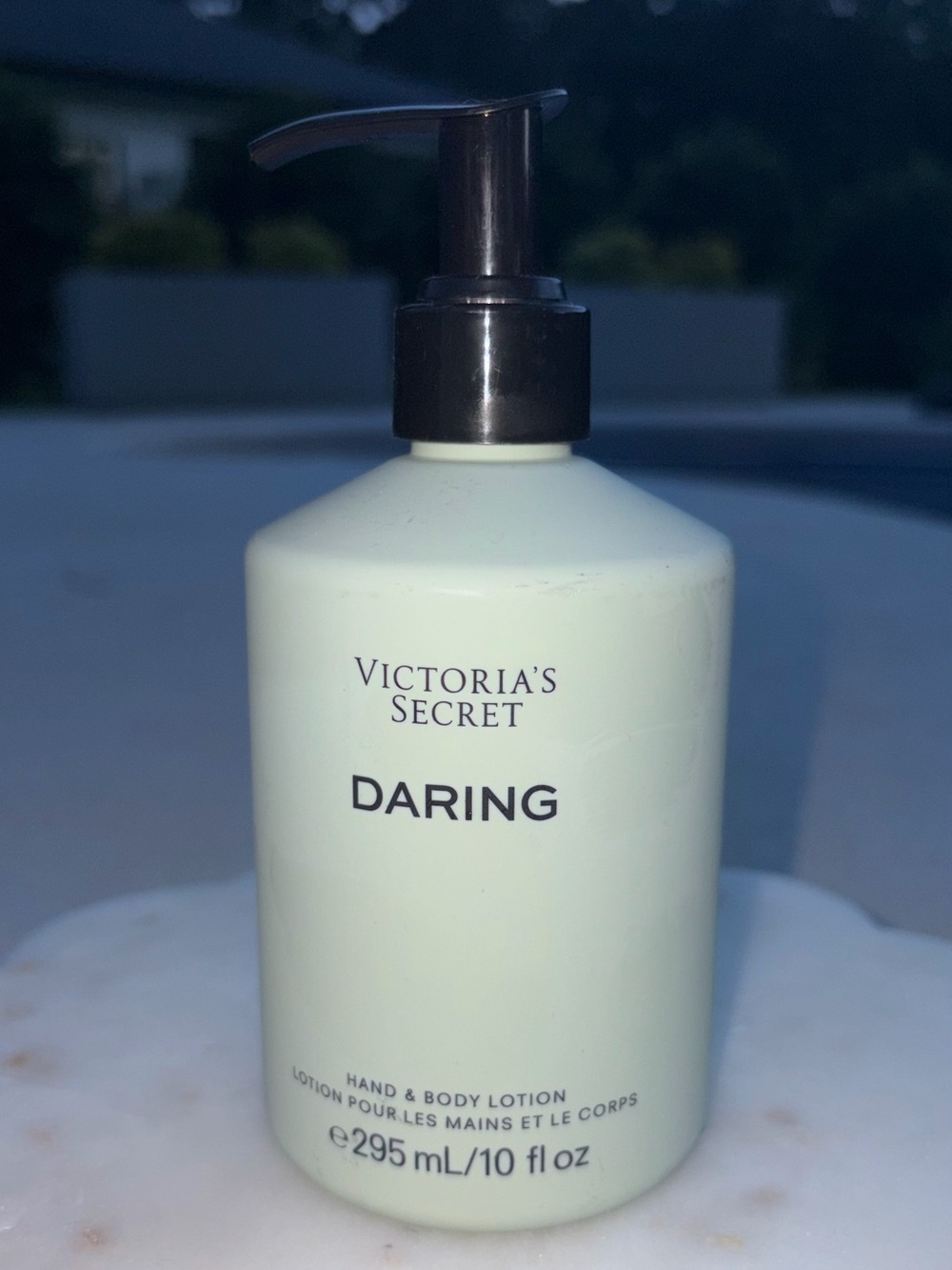 Victoria’s Secret - Hand & Body Lotion - DARING - Picture 3 of 13